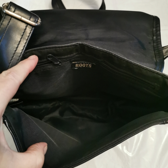 Roots Athletics 73 Navy Blue Crossbody Bag - Picture 5 of 7